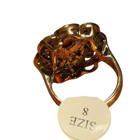 Fashion jewelry Gold tone and red round center stone Statement Ring size8 - Picture 5 of 6